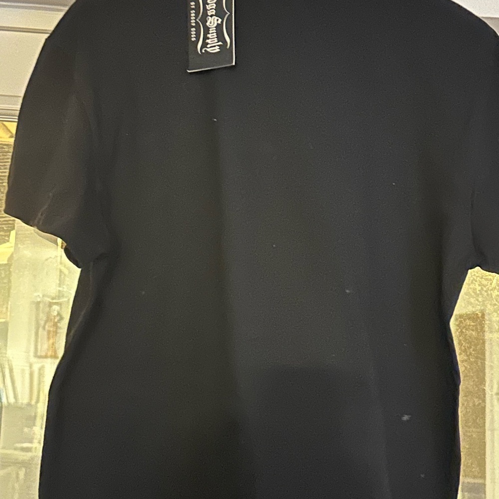 Black Graphic Tee with Iconic Design - Picture 2 of 2